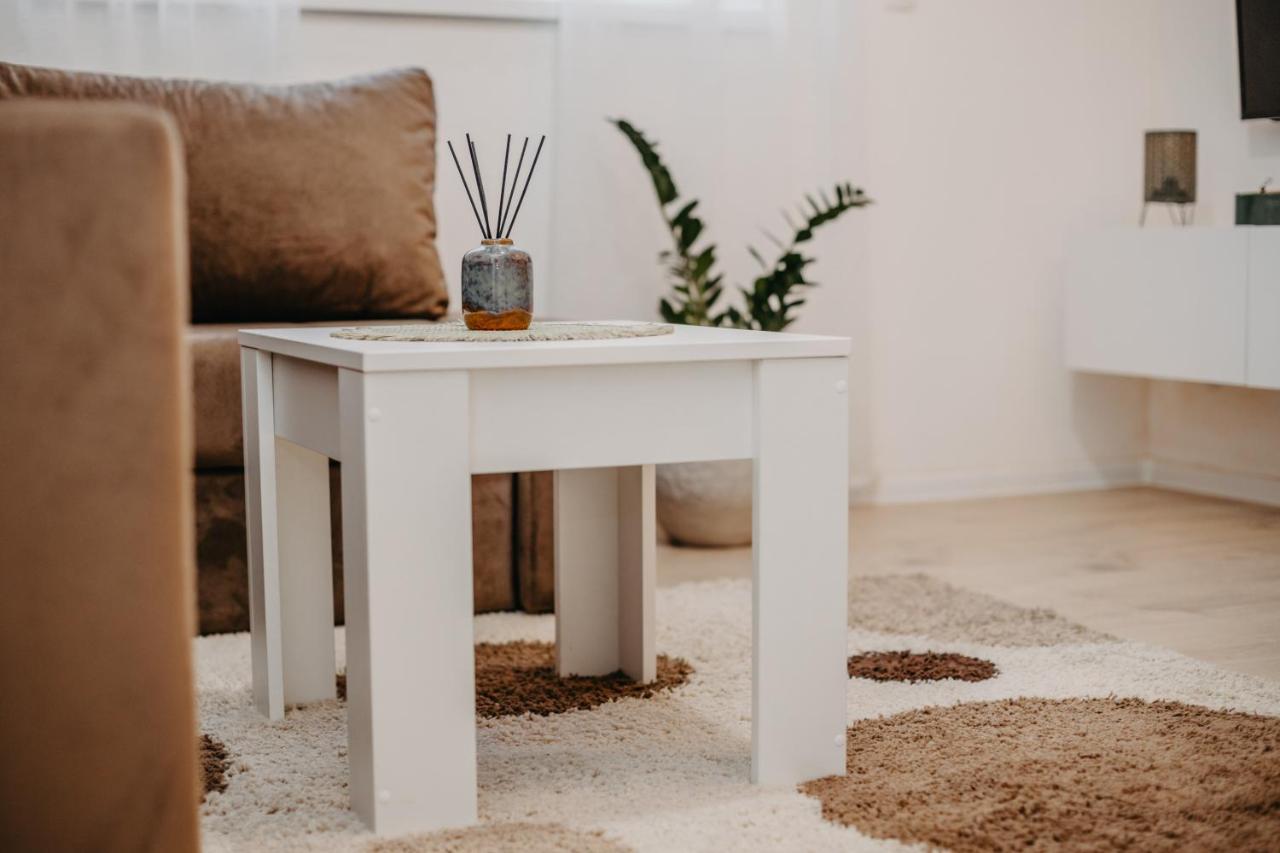 Stan Na Dan Flora Nevesinje Apartment Ngoại thất bức ảnh