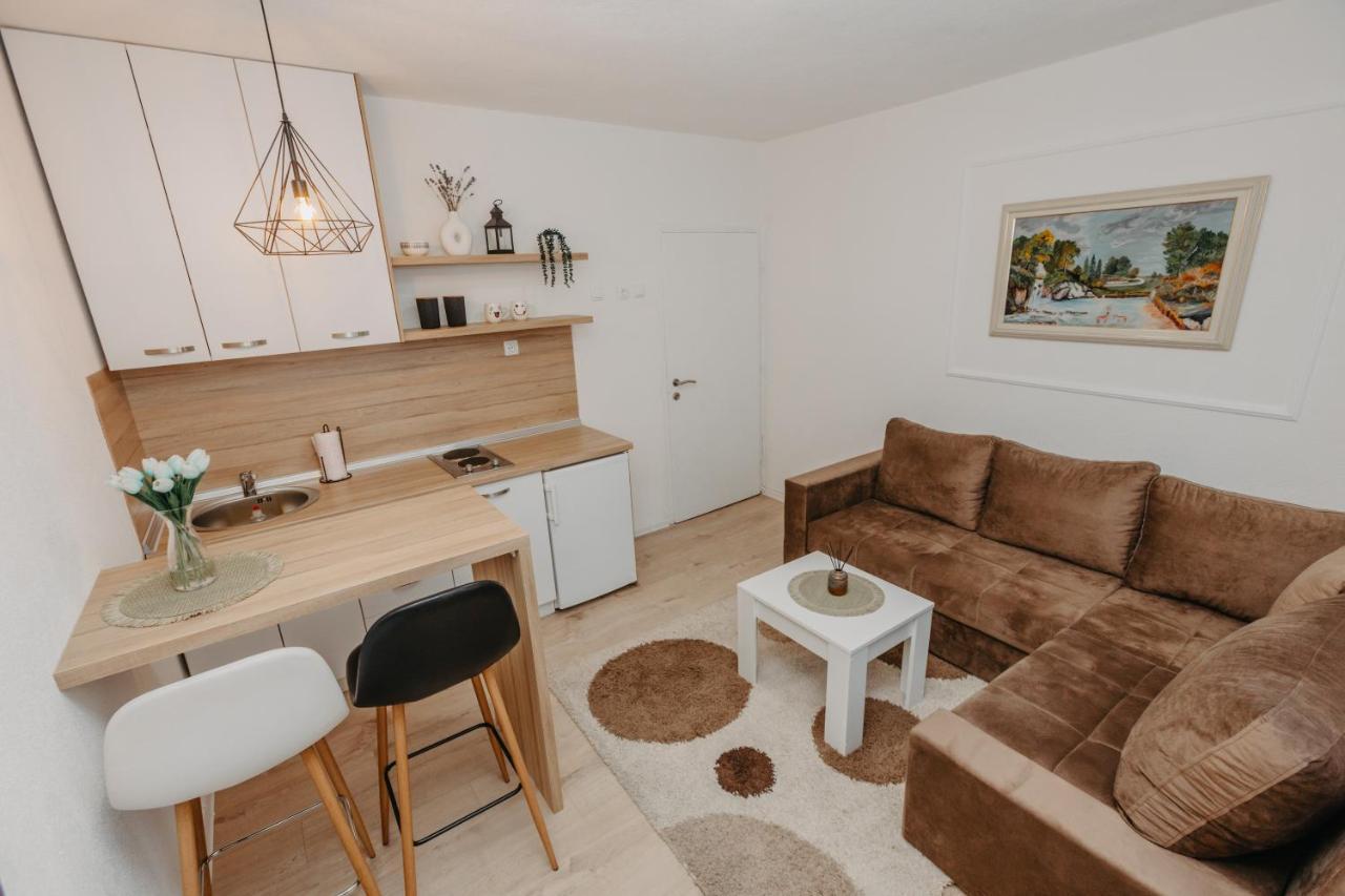 Stan Na Dan Flora Nevesinje Apartment Ngoại thất bức ảnh